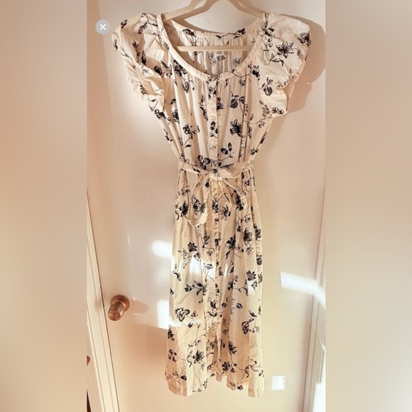 Dainty Floral Print Black + Cream Dress with Ruffled Sleeves - Picture 3 of 10